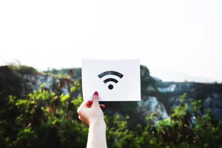 Ce simple code permet de vérifier si un inconnu utilise votre réseau Wi-Fi Ce simple code permet de vérifier si un inconnu utilise votre réseau Wi-Fi